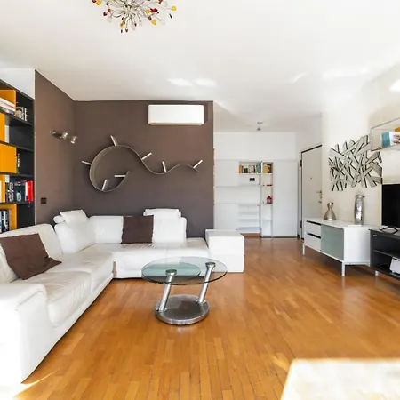 Rogoredo With Garage Apartment